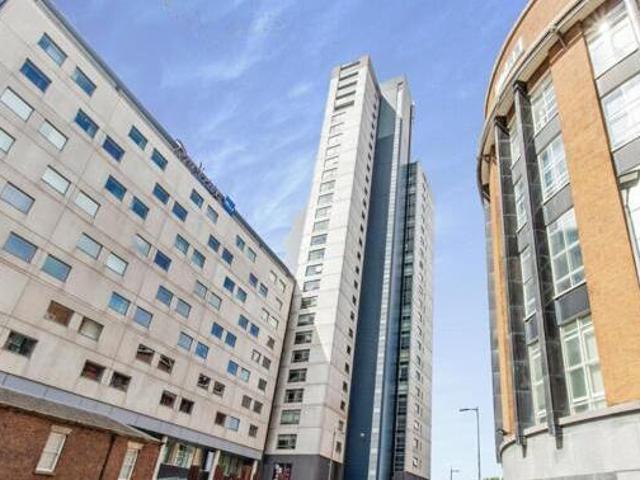House for rent in Calderstones