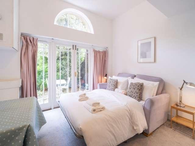 Apartment for rent in Stockwell Park, Greater London