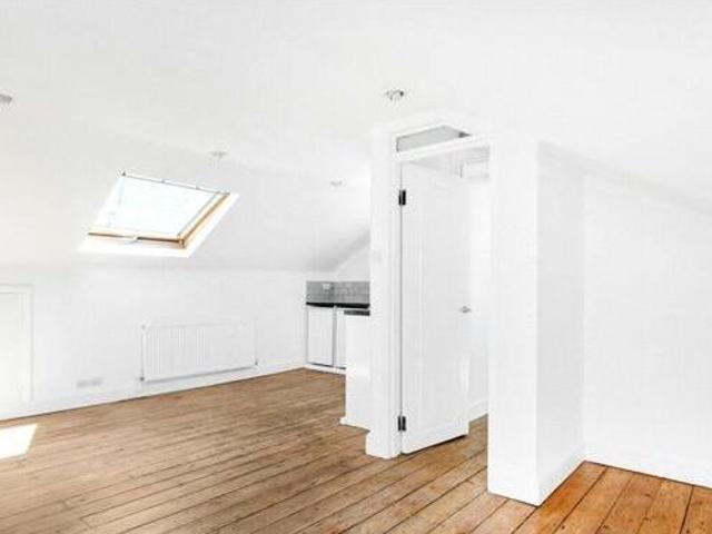 House for rent in Lyons, Greater London