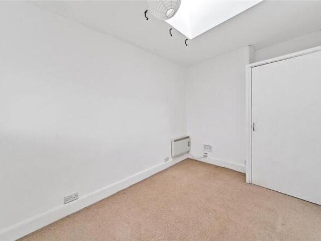 Apartment for rent in Ewens Farm, Golden Valley
