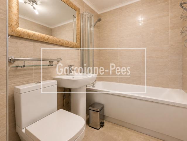 Apartment for rent in Westborough, Surrey