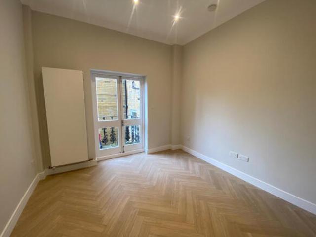 Apartment for rent in Tooting Graveney, Greater London