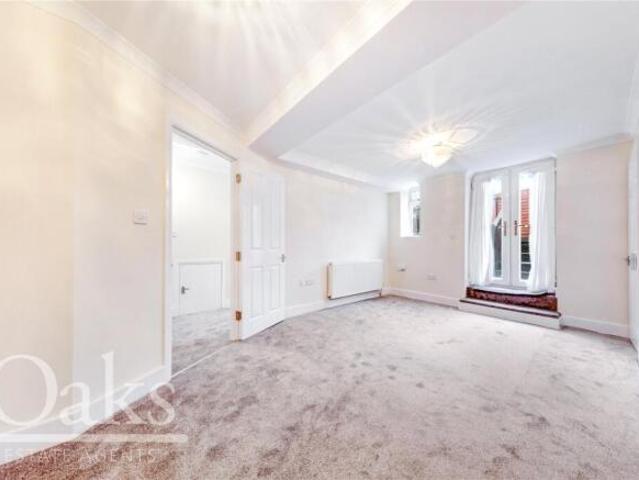 Apartment for rent in London Borough of Croydon, Greater London