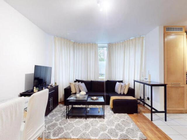 Apartment for rent in Cat Hill, England