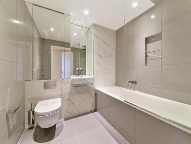 Apartment for rent in Cat Hill, England