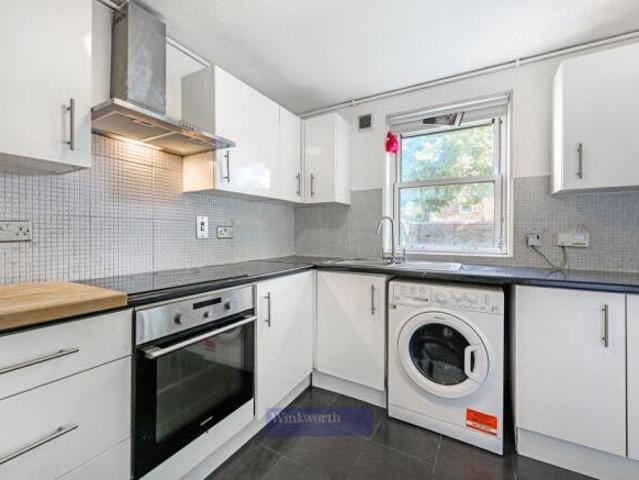 Apartment for rent in Cat Hill, England
