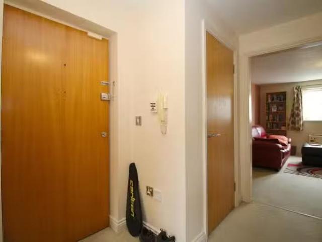 Apartment for rent in Elmfield, Leicestershire