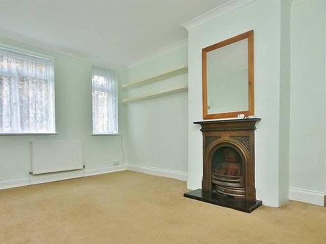 House for rent in Surrey