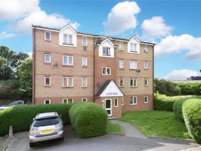 Apartment for rent in Cat Hill, England
