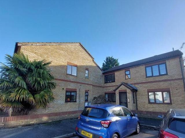 House for rent in Surrey