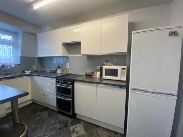 Apartment for rent in Pembroke, Wales