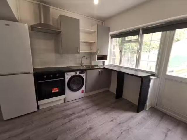 Apartment for rent in London Borough of Croydon, Thornton Heath