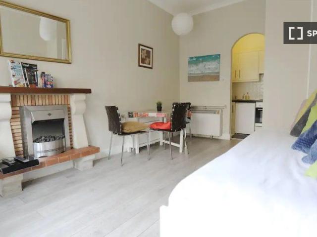 Apartment to rent in Bluebell, North Tipperary