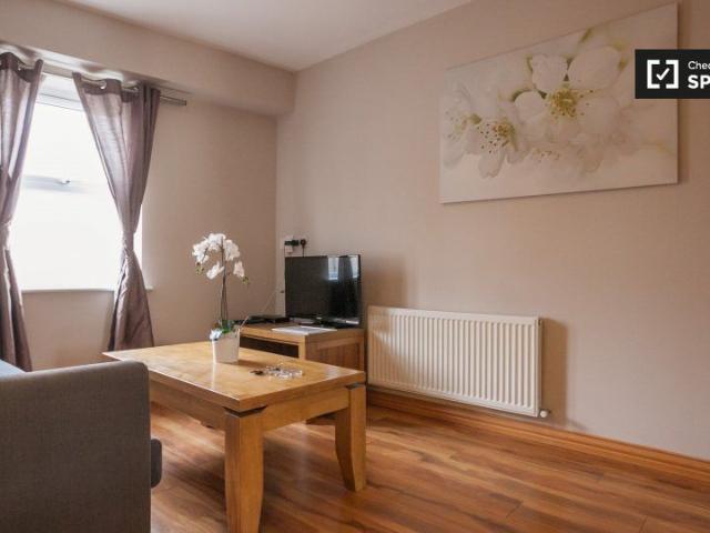 Apartment to rent in Bluebell, North Tipperary