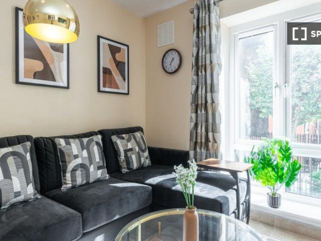 Apartment to rent in Bluebell, North Tipperary