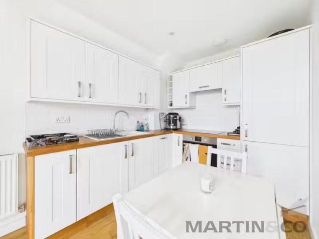 Apartment for rent in Wales