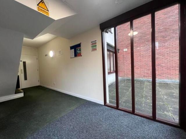 Apartment for rent in Pinner, Greater London