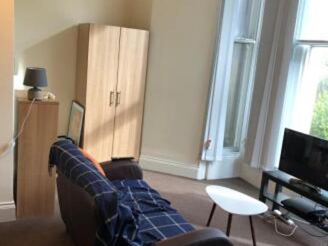 Apartment for rent in Fitzwilliam, West Yorkshire