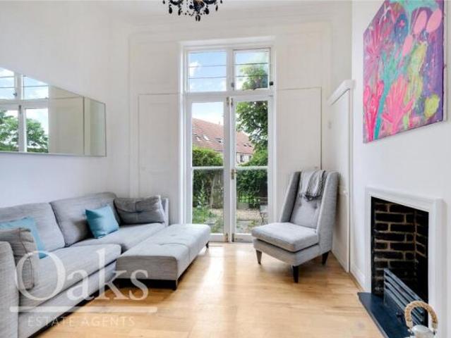 Apartment for rent in London Borough of Croydon, South Norwood