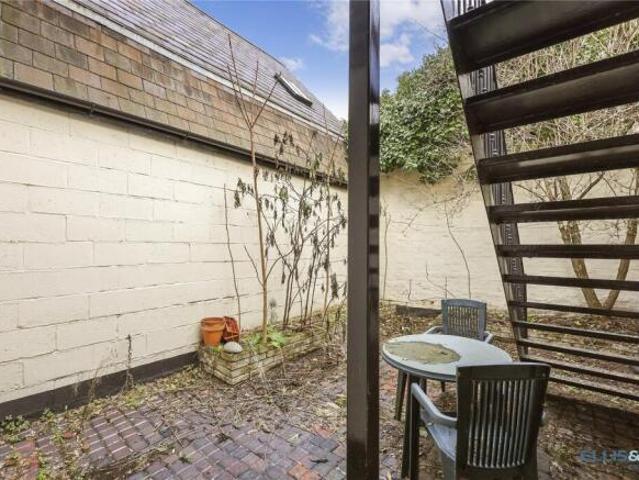 Apartment for rent in Cat Hill