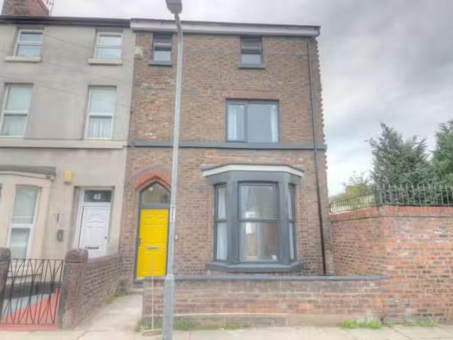 Apartment for rent in Grassendale, Liverpool