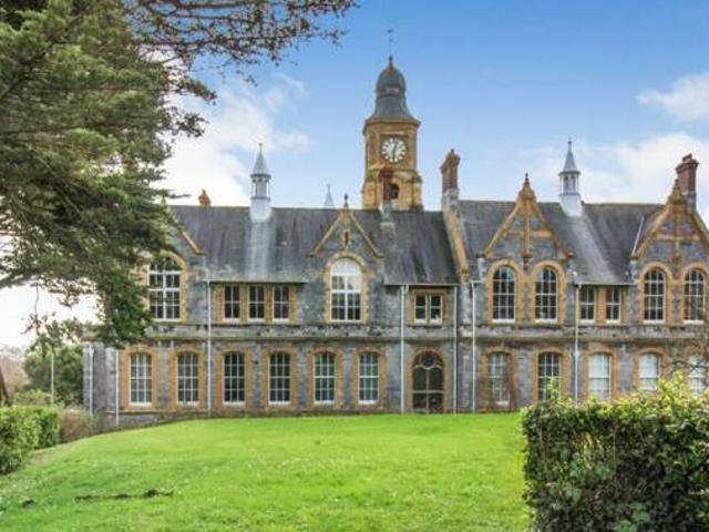 House for rent in Follaton, Strode
