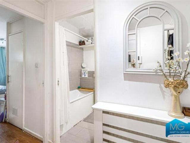 Apartment for rent in Cat Hill