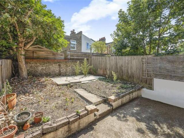 Apartment for rent in Cat Hill