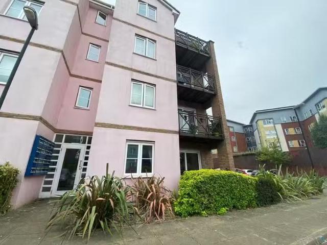 Apartment for rent in Falcon Lodge, Wales