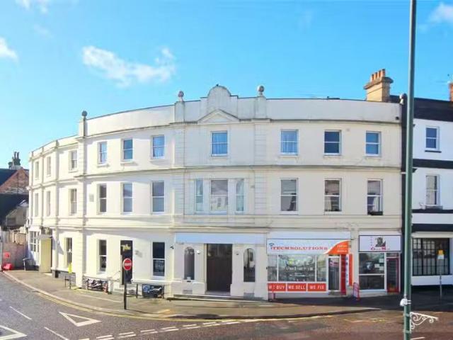 Apartment for rent in Merley, Poole