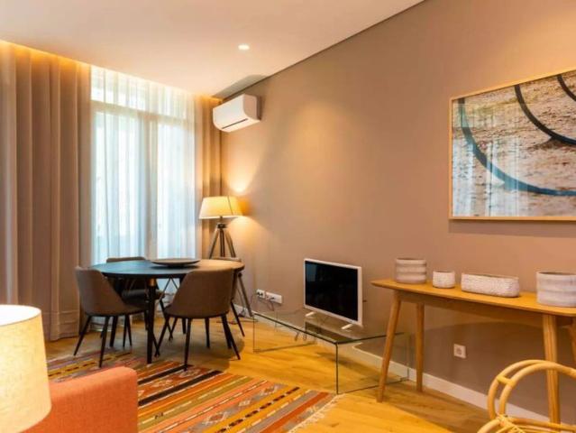 Apartamento alugar em Conjunto Urbano da Ribeira, Porto
