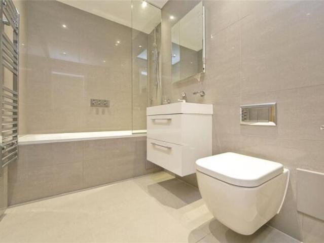 Apartment for rent in Trowbridge Estate, Greater London