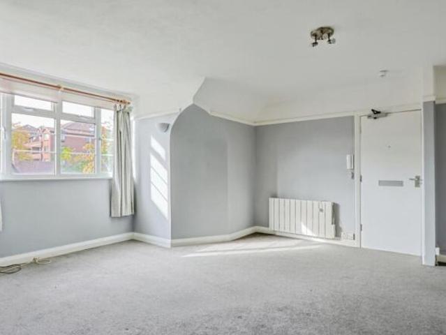 Apartment for rent in Poole