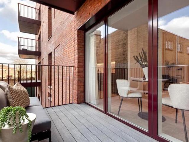 Apartment for rent in Cat Hill, England