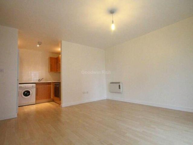 Apartment for rent in South Lane, West Yorkshire