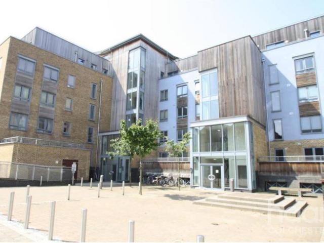 Apartment for rent in Hythe, Colchester
