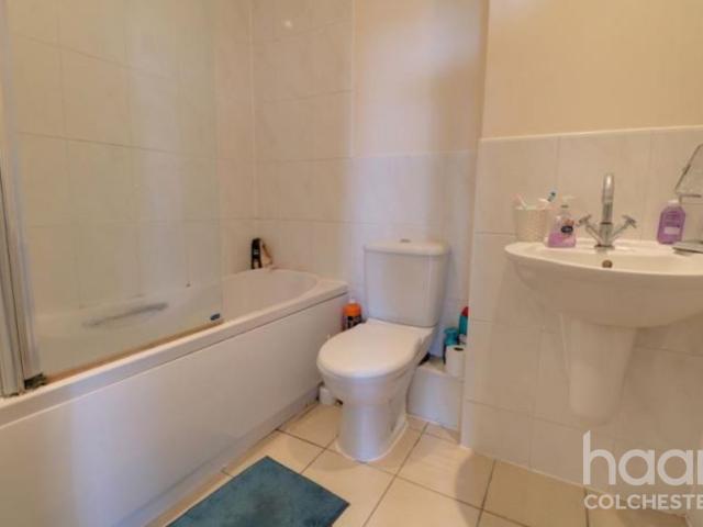 Apartment for rent in Hythe, Fordham Heath