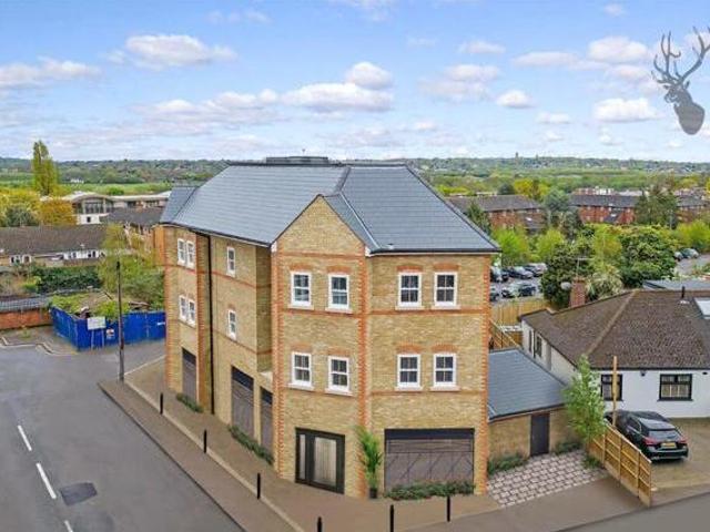 House for rent in Lyons, Greater London