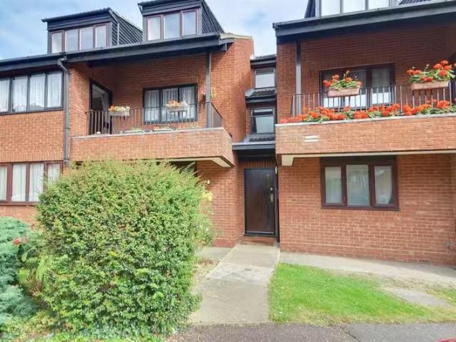 Apartment for rent in Ruislip, Greater London