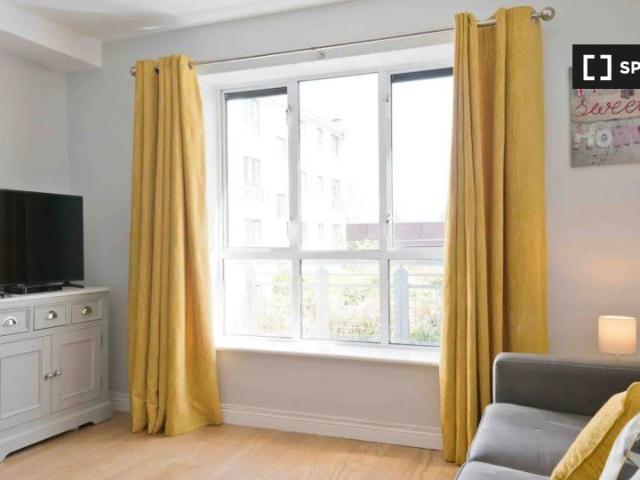 Apartment to rent in Bluebell, North Tipperary
