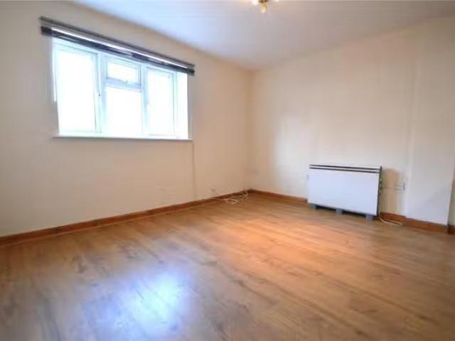 Apartment for rent in London Borough of Croydon, Kenley