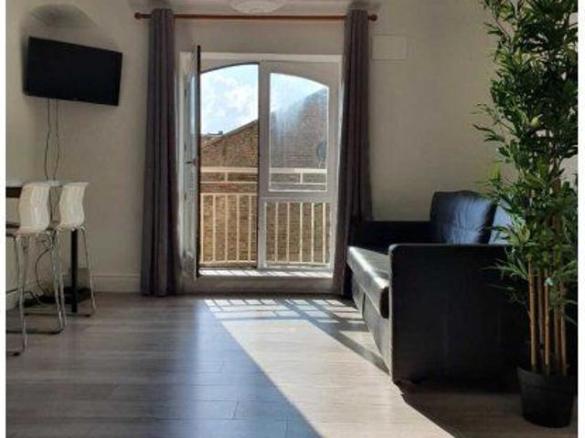 Apartment to rent in Bluebell, North Tipperary