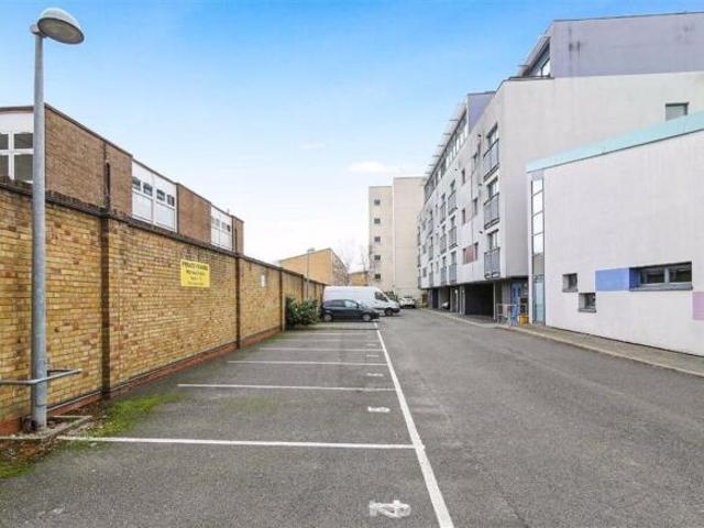 Apartment for rent in Stratford Marsh, Greater London