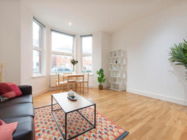 Apartment for rent in Cricklewood, Brent