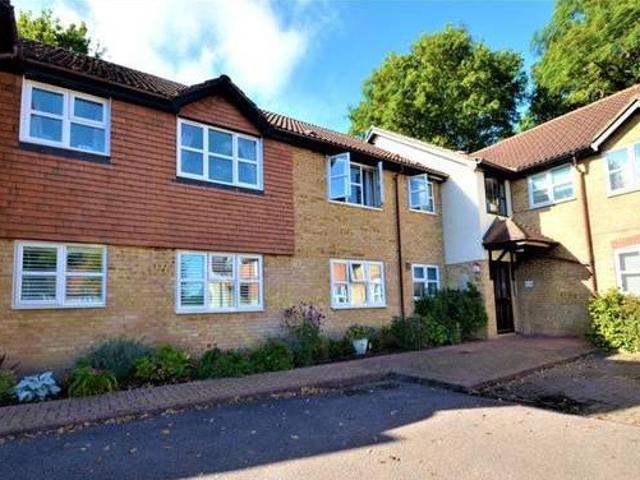 House for rent in Surrey