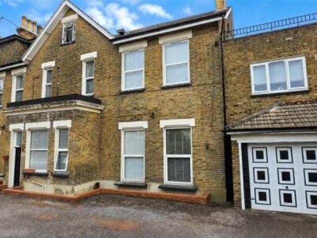 Apartment for rent in Cat Hill, England