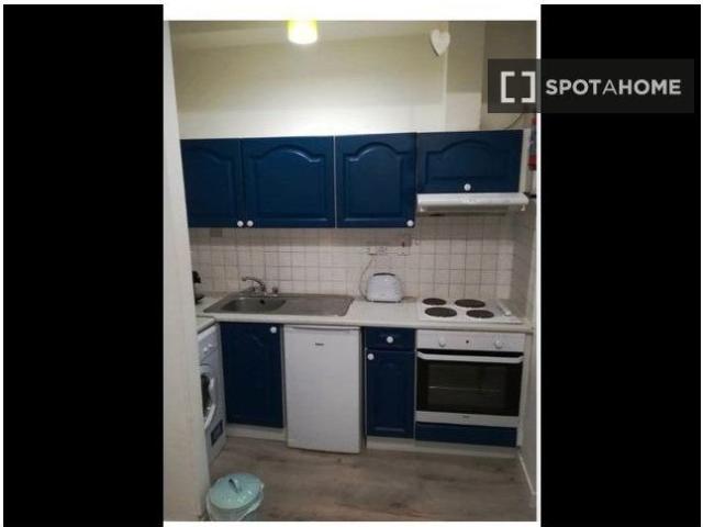 Apartment to rent in Bluebell, North Tipperary