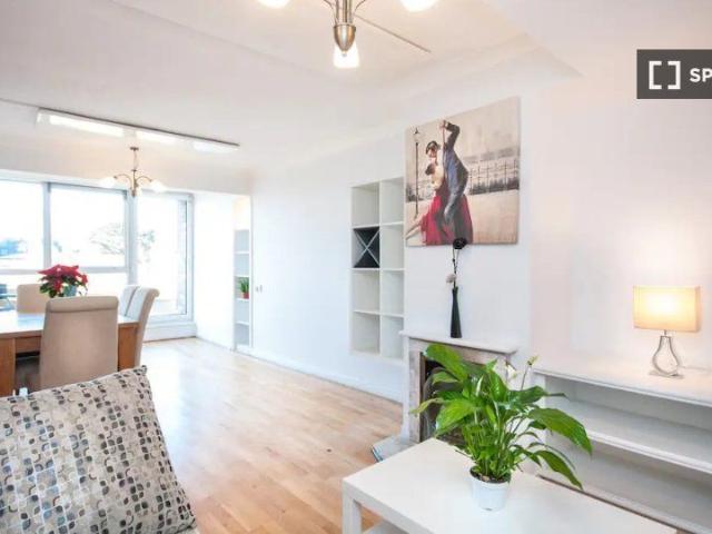 Apartment to rent in Bluebell, North Tipperary