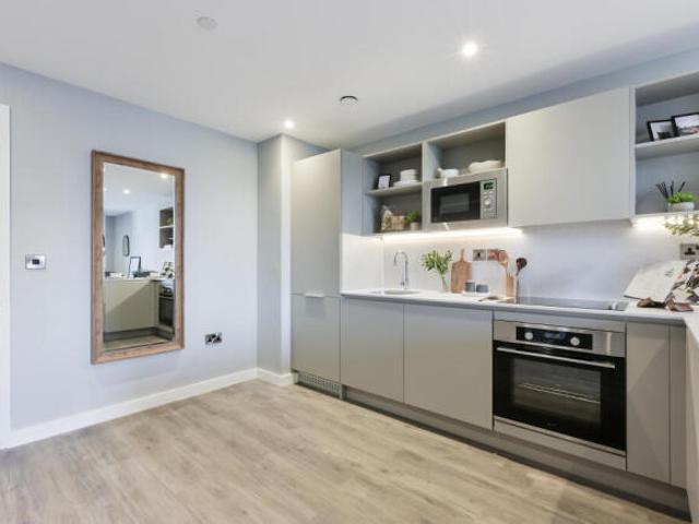 Apartment for rent in South Lane, West Yorkshire