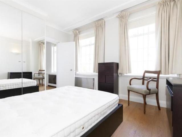 Apartment for rent in Cat Hill, England
